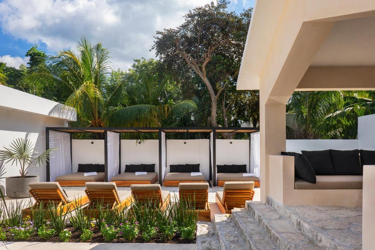 Illa Cozumel Hotel Exterior photo