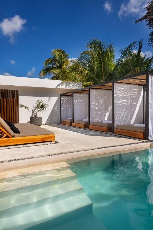 Illa Cozumel Hotel Exterior photo